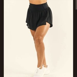 NWOT Alphalete Trace Skirt - Medium Black